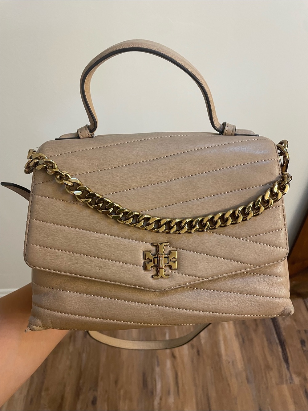Tory Burch Kira Chevron Quilted Beige Top-Handle Shoulder Bag